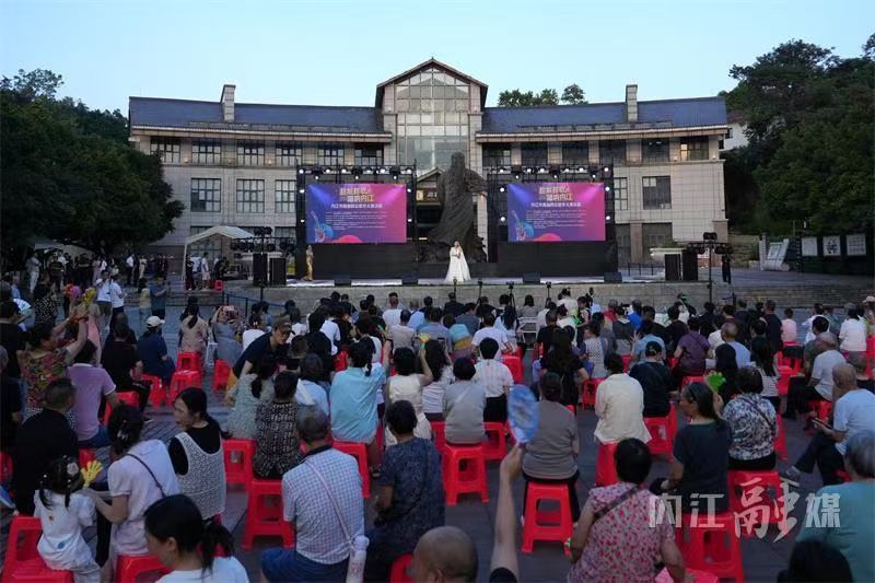 甜城放歌摘桂冠 音院学子绽芳华——我院学子...