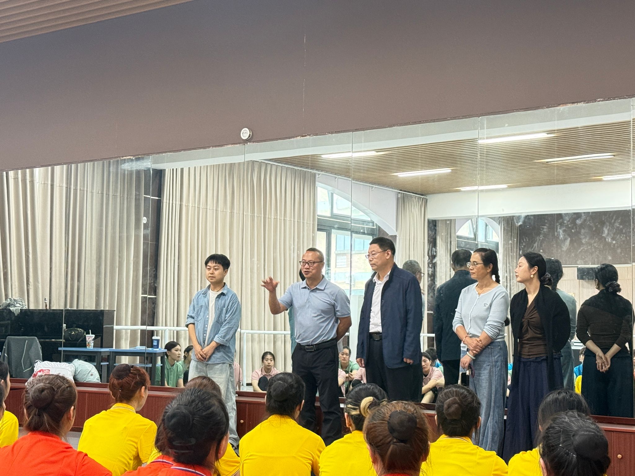 学校党委常委、党委宣传部、统战部部长陈湘 ...